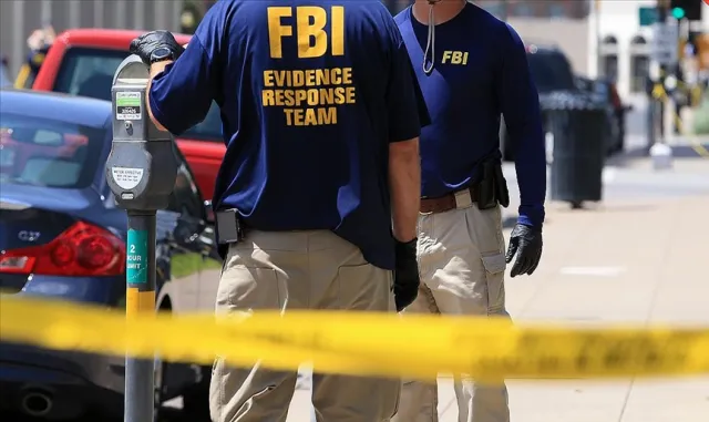 FBI Direktörü Patel, Beyaz Saray’daki UFC etkinliğine yönelik saldırının engellendiğini duyurdu FBI Direktörü Patel, Beyaz Saray’daki UFC etkinliğine yönelik saldırının engellendiğini duyurdu