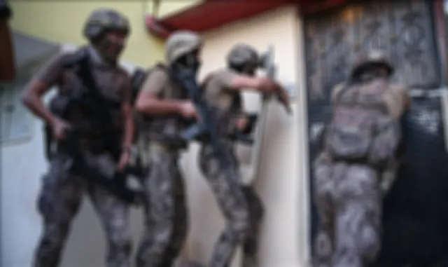 Yozgat merkezli tefecilik operasyonunda 6 zanlı yakalandı Yozgat merkezli tefecilik operasyonunda 6 zanlı yakalandı