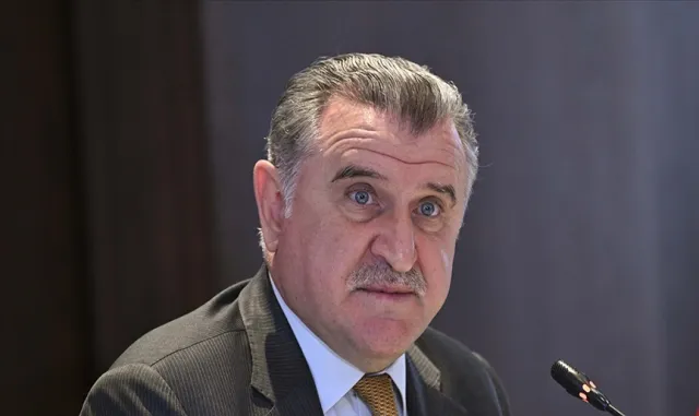 Bakan Bak, Muğla’da Kano Milli Takımı sporcularıyla bir araya geldi: Bakan Bak, Muğla’da Kano Milli Takımı sporcularıyla bir araya geldi: