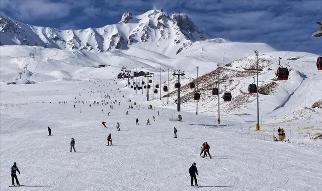 Erciyes Yüksek İrtifa Kamp Merkezi yeni sezona hazır Erciyes Yüksek İrtifa Kamp Merkezi yeni sezona hazır