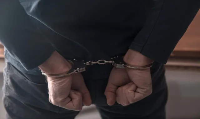 Uyuşturucu soruşturmasında tutuklanan Mehmet Akif Ersoy ve 6 sanık 10 Eylül’de hakim karşısına çıkacak Uyuşturucu soruşturmasında tutuklanan Mehmet Akif Ersoy ve 6 sanık 10 Eylül’de hakim karşısına çıkacak