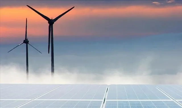 Yenilenebilir enerji geçen yıl 480 milyar dolarlık fosil yakıt maliyetinin önüne geçti Yenilenebilir enerji geçen yıl 480 milyar dolarlık fosil yakıt maliyetinin önüne geçti