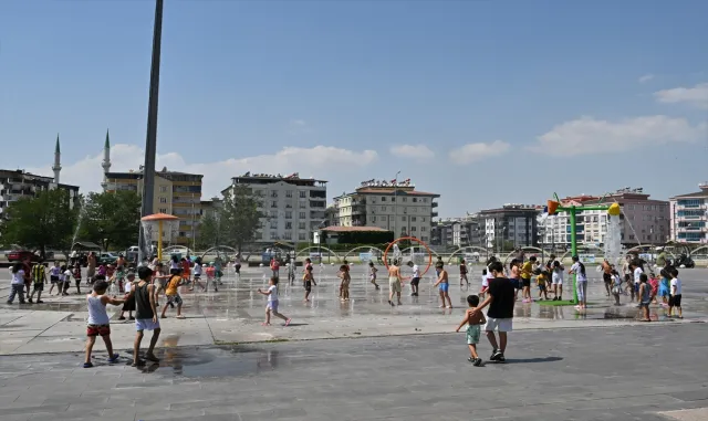 Gaziantep’te sıcak hava etkili oluyor
