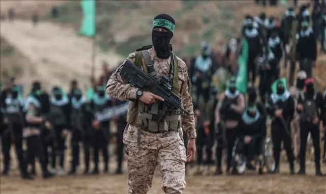 Hamas’tan İsrail’in Harem-i İbrahim Camisi’ni kapatma kararına tepki Hamas’tan İsrail’in Harem-i İbrahim Camisi’ni kapatma kararına tepki