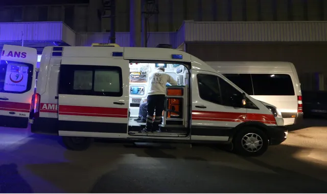 Düzce’de köprünün ayağına çarpan jetskideki 1 kişi öldü, 1 kişi yaralandı Düzce’de köprünün ayağına çarpan jetskideki 1 kişi öldü, 1 kişi yaralandı
