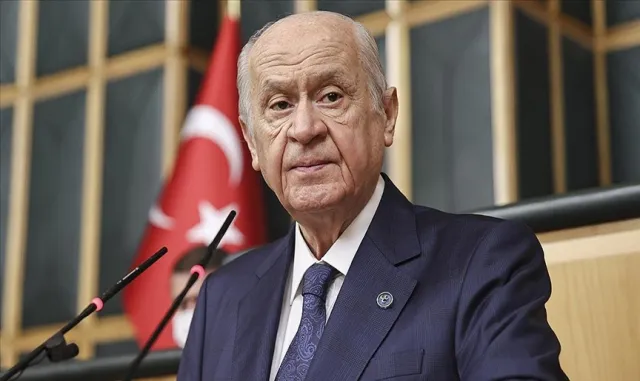 MHP Genel Başkanı Devlet Bahçeli’den çerçeve yasa imzası MHP Genel Başkanı Devlet Bahçeli’den çerçeve yasa imzası