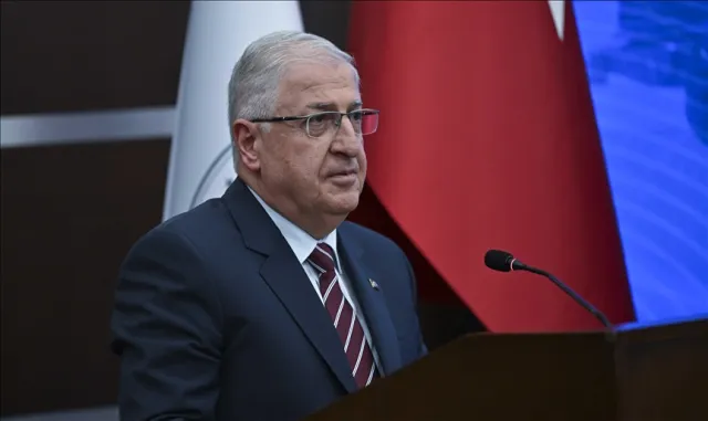 Milli Savunma Bakanı Güler, TUSAŞ Genel Müdürü Demiroğlu’nu kabul etti Milli Savunma Bakanı Güler, TUSAŞ Genel Müdürü Demiroğlu’nu kabul etti