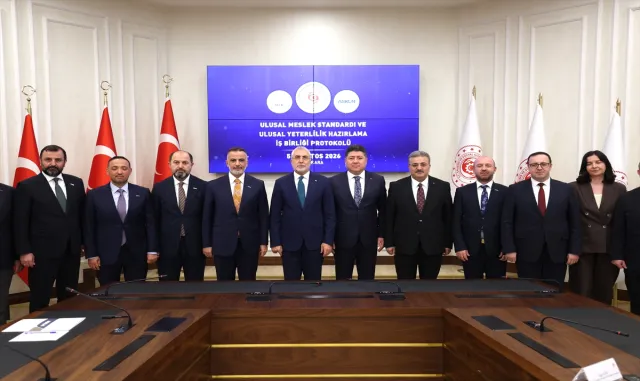 MYK ile ASKON arasında tekstil sektörüne yönelik işbirliği protokolü imzalandı (GÜNCELLEME) MYK ile ASKON arasında tekstil sektörüne yönelik işbirliği protokolü imzalandı (GÜNCELLEME)