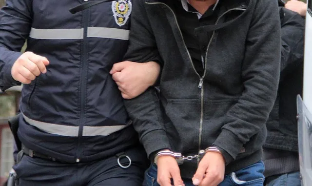 Antalya’da son bir haftada asayiş uygulamalarında 188 şüpheli tutuklandı Antalya’da son bir haftada asayiş uygulamalarında 188 şüpheli tutuklandı