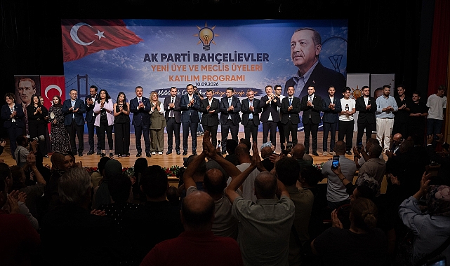 Bahçelievler’de CHP’li 3 meclis üyesi AK Parti’ye geçti Bahçelievler’de CHP’li 3 meclis üyesi AK Parti’ye geçti