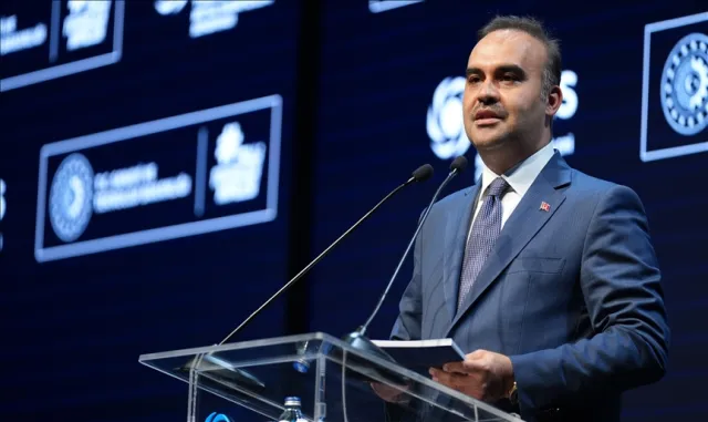 Bakan Kacır, IFC Orta Doğu ve Orta Asya Bölgesel Başkan Yardımcısı Fakhoury’i kabul etti: