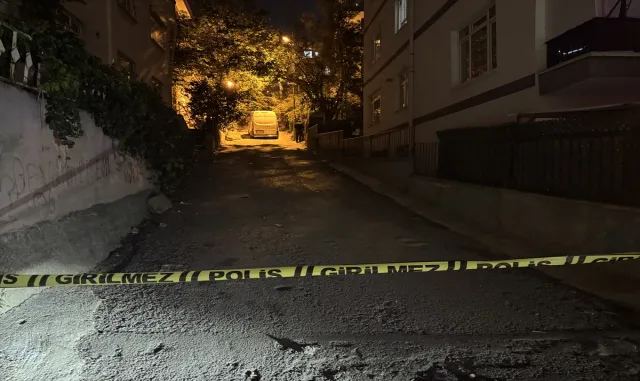 Başkentte bir apartman dairesinde 3 erkek cesedi bulundu (GÜNCELLEME) Başkentte bir apartman dairesinde 3 erkek cesedi bulundu (GÜNCELLEME)
