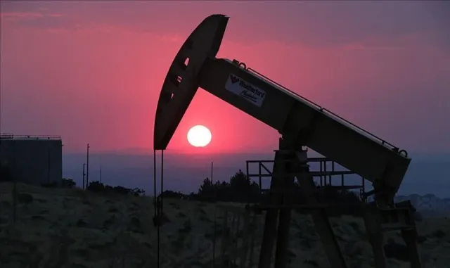 Brent petrolün varili 95,48 dolardan işlem görüyor / 4 Eylül 2026 Brent petrolün varili 95,48 dolardan işlem görüyor / 4 Eylül 2026