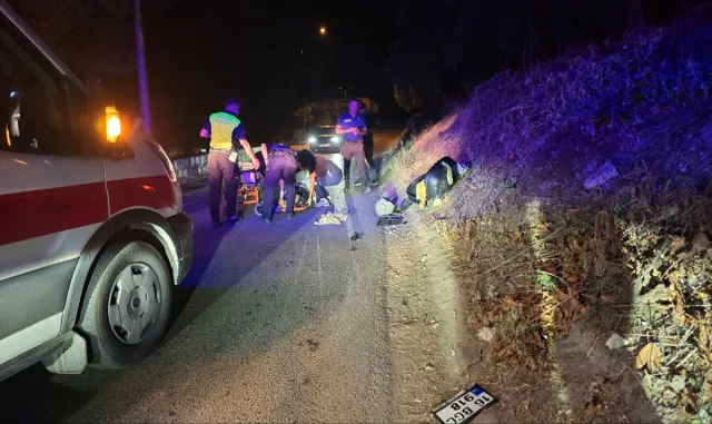 Bursa’da motosiklet aydınlatma direğine çarptı, 1 kişi öldü, 1 kişi yaralandı (GÜNCELLEME) Bursa’da motosiklet aydınlatma direğine çarptı, 1 kişi öldü, 1 kişi yaralandı (GÜNCELLEME)