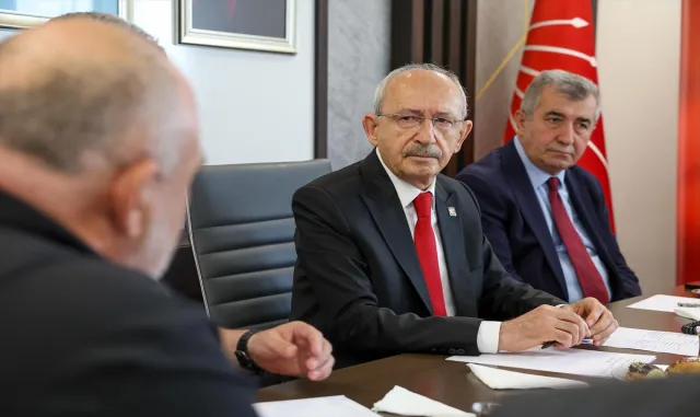 CHP Genel Başkanı Kılıçdaroğlu, gazilerle bir araya geldi CHP Genel Başkanı Kılıçdaroğlu, gazilerle bir araya geldi