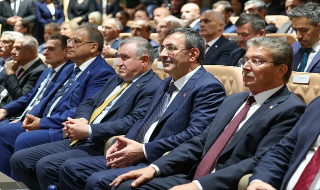 Cumhurbaşkanı Yardımcısı Yılmaz, KKTC’de Yeni Atatürk Stadyumu ve Spor Kompleksi lansmanında konuştu Cumhurbaşkanı Yardımcısı Yılmaz, KKTC’de Yeni Atatürk Stadyumu ve Spor Kompleksi lansmanında konuştu