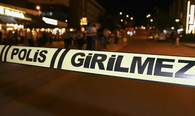 Denizli’de bir kişi kavga ettiği baldızını bıçakla öldürüp kayınbiraderini yaraladı Denizli’de bir kişi kavga ettiği baldızını bıçakla öldürüp kayınbiraderini yaraladı