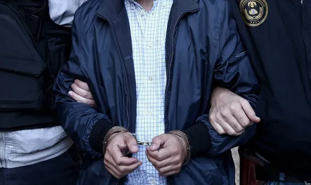 Edirne’de lokanta işletmecisi çiftin darbedilmesine ilişkin bir şüpheli tutuklandı Edirne’de lokanta işletmecisi çiftin darbedilmesine ilişkin bir şüpheli tutuklandı