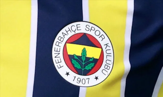 Fenerbahçe’de milli futbolcu Mert Müldür, sol diz menisküs yırtığı nedeniyle operasyon geçirdi Fenerbahçe’de milli futbolcu Mert Müldür, sol diz menisküs yırtığı nedeniyle operasyon geçirdi