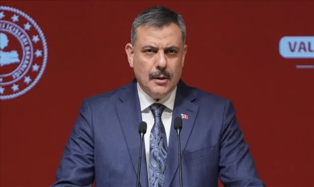 İçişleri Bakanı Çiftçi Ankara’da esnafı ziyaret etti İçişleri Bakanı Çiftçi Ankara’da esnafı ziyaret etti