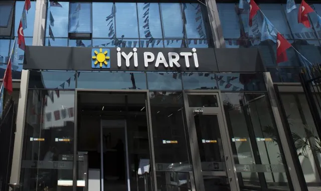İYİ Parti Genel Başkanı Dervişoğlu’ndan 12 Eylül darbesinin 46’ncı yılına ilişkin paylaşım: İYİ Parti Genel Başkanı Dervişoğlu’ndan 12 Eylül darbesinin 46’ncı yılına ilişkin paylaşım: