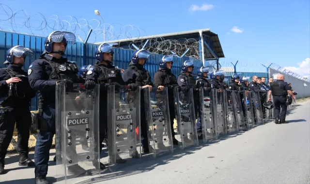 Lahey’de yargılanan eski Kosova Cumhurbaşkanı Thaçi’ye 25 yıl hapis cezası (GÜNCELLEME) Lahey’de yargılanan eski Kosova Cumhurbaşkanı Thaçi’ye 25 yıl hapis cezası (GÜNCELLEME)