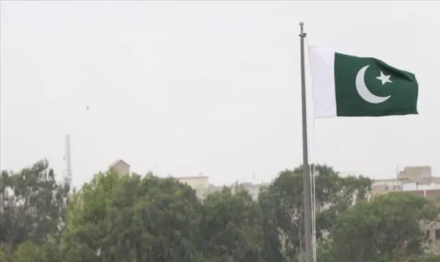 Pakistan, Afganistan’da 10 noktaya hava saldırısı düzenlediğini duyurdu (GÜNCELLEME) Pakistan, Afganistan’da 10 noktaya hava saldırısı düzenlediğini duyurdu (GÜNCELLEME)