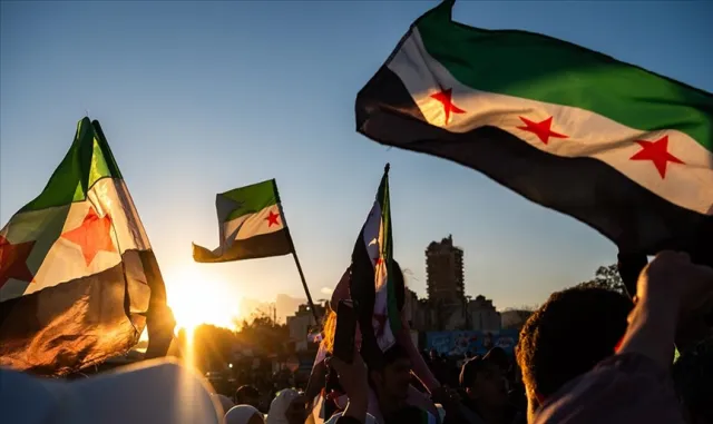 Suriye Dışişleri Bakanı Şeybani, New York’ta mevkidaşlarıyla görüştü Suriye Dışişleri Bakanı Şeybani, New York’ta mevkidaşlarıyla görüştü